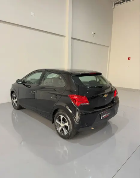 CHEVROLET Onix Hatch 1.4 4P FLEX LTZ, Foto 3