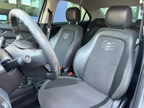 CHEVROLET Onix Sedan 1.0 4P FLEX JOY, Foto 9 CHEVROLET Onix Sedan 1.0 4P FLEX JOY, Foto 9