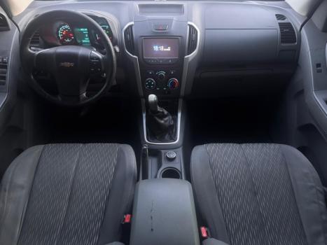 CHEVROLET S10 2.8 12V CABINE DUPLA TURBO DIESEL, Foto 16 CHEVROLET S10 2.8 12V CABINE DUPLA TURBO DIESEL, Foto 16