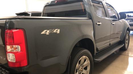 CHEVROLET S10 2.8 16V LTZ CABINE DUPLA 4X4 TURBO DIESEL AUTOM�TICO, Foto 4