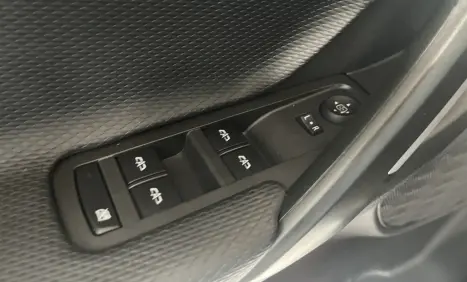 CHEVROLET Tracker 1.0 12V 4P FLEX TURBO LTZ AUTOM�TICO, Foto 6