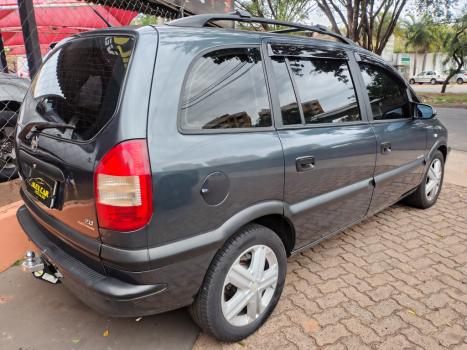 CHEVROLET Zafira 2.0 4P FLEX COMFORT 7 LUGARES, Foto 3 CHEVROLET Zafira 2.0 4P FLEX COMFORT 7 LUGARES, Foto 3