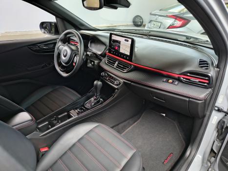FIAT Fastback 1.3 16V 4P FLEX ABARTH TURBO 270 AUTOMÁTICO, Foto 2