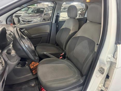 FIAT Grand Siena 1.6 16V 4P ESSENCE FLEX, Foto 10