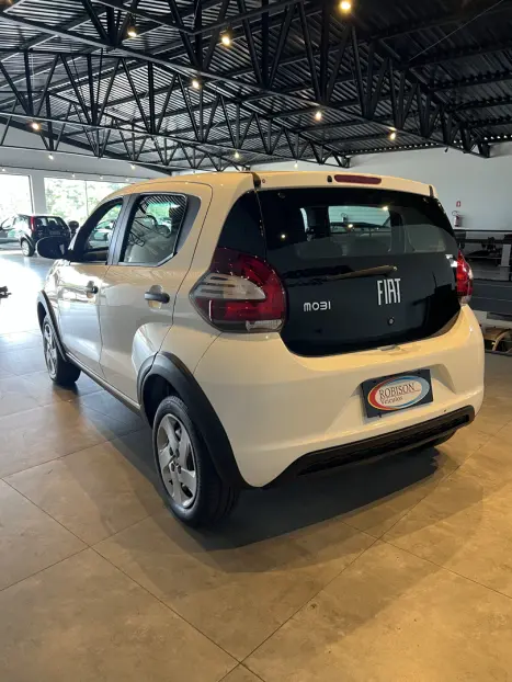 FIAT Mobi 1.0 4P FLEX DRIVE FIRE FLY, Foto 4