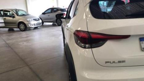 FIAT Pulse 1.0 12V 4P FLEX 200 DRIVE TURBO AUTOM�TICO CVT, Foto 4