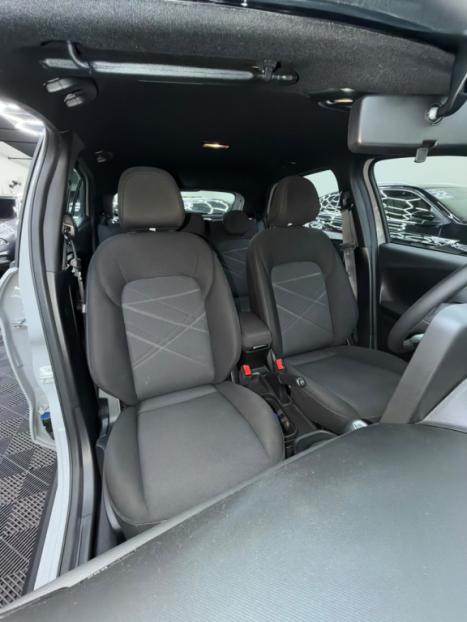 FIAT Pulse 1.0 12V 4P FLEX 200 AUDACE HYBRID TURBO AUTOMÁTICO CVT, Foto 10