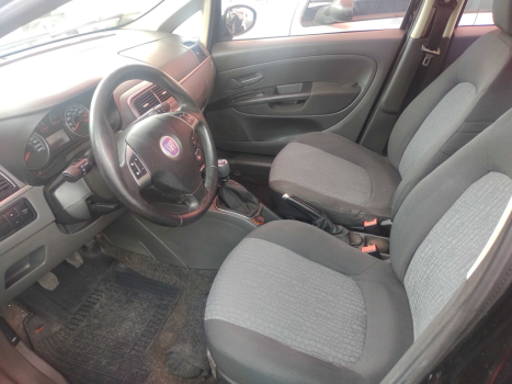 FIAT Punto 1.6 16V 4P ESSENCE FLEX, Foto 4 FIAT Punto 1.6 16V 4P ESSENCE FLEX, Foto 4