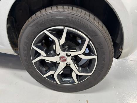 FIAT Punto 1.6 16V 4P ESSENCE FLEX, Foto 7