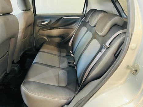 FIAT Punto 1.6 16V 4P ESSENCE FLEX, Foto 6
