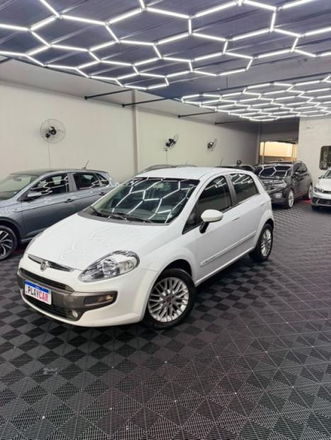 FIAT Punto 1.6 16V 4P ESSENCE FLEX, Foto 1