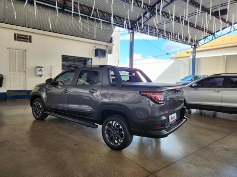 FIAT Strada 1.0 12V TURBO 200 FLEX ULTRA CABINE DUPLA AUTOM�TICO CVT, Foto 4