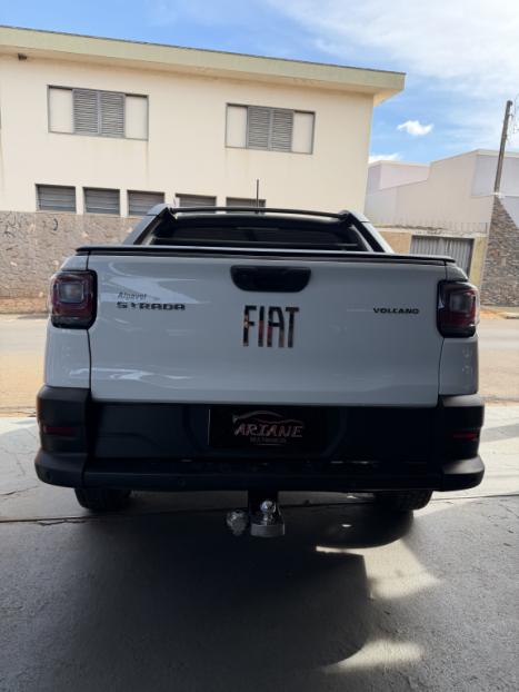 FIAT Strada 1.3 4P FIREFLY FLEX VOLCANO CABINE DUPLA AUTOM�TICO, Foto 2