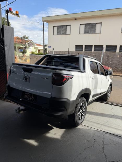 FIAT Strada 1.3 4P FIREFLY FLEX VOLCANO CABINE DUPLA AUTOM�TICO, Foto 4