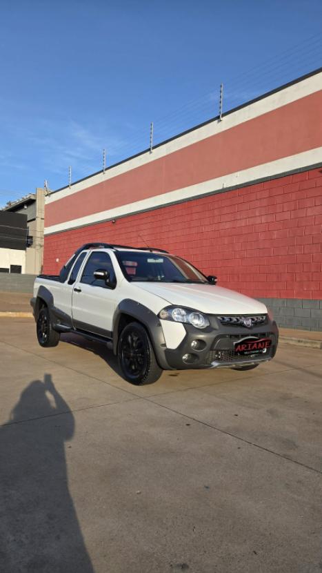 FIAT Strada 1.8 16V FLEX ADVENTURE CABINE ESTENDIDA DUALOGIC AUTOMATIZADO, Foto 2