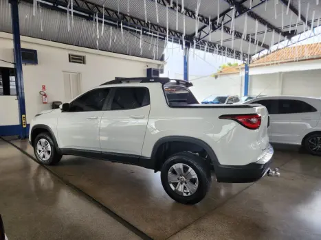 FIAT Toro 1.8 16V 4P FLEX FREEDOM AUTOM�TICO, Foto 6