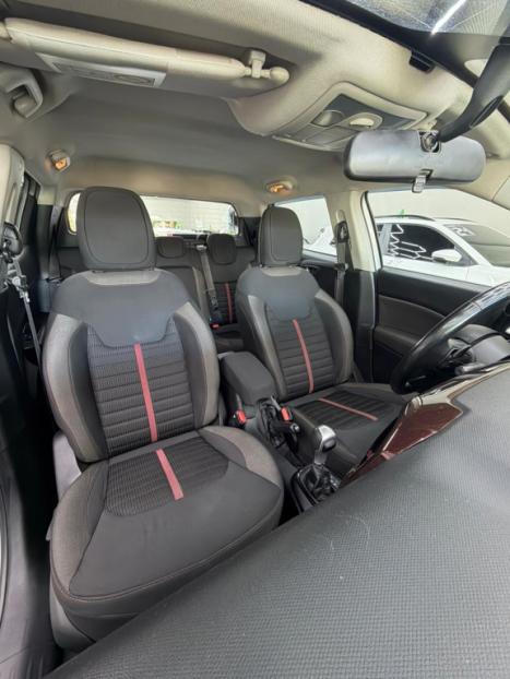FIAT Toro 1.8 16V 4P FLEX FREEDOM AUTOM�TICO, Foto 10