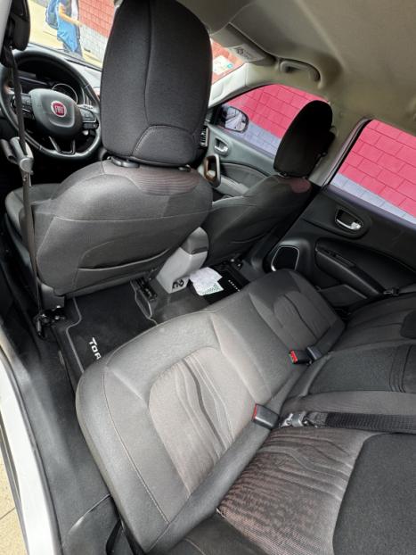 FIAT Toro 2.4 16V 4P MULTIAIR FLEX VOLCANO AUTOM�TICO, Foto 12