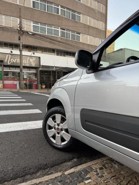 FIAT Uno 1.0 4P FLEX EVO VIVACE CELEBRATION, Foto 13