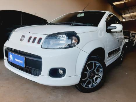 FIAT Uno 1.4 4P FLEX SPORTING, Foto 1