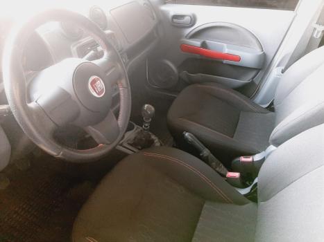 FIAT Uno 1.4 4P FLEX SPORTING, Foto 3