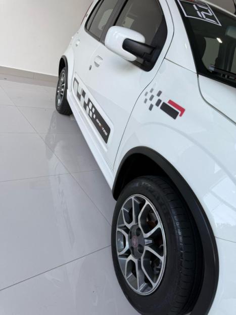 FIAT Uno 1.4 4P FLEX SPORTING, Foto 6