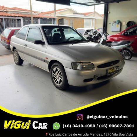 FORD Escort 1.6 16V GL, Foto 2