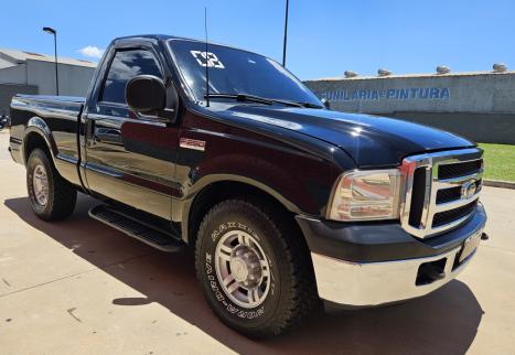 FORD F-250 3.9 XLT SUPER DUTY CABINE SIMPLES DIESEL, Foto 3