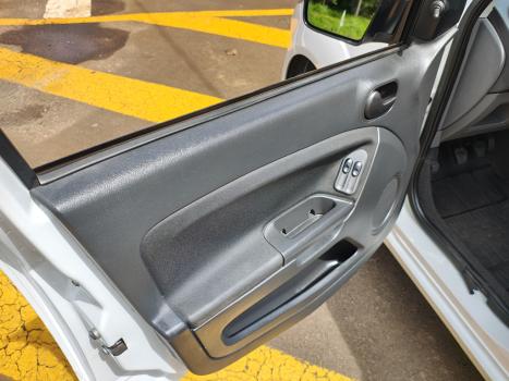 FORD Fiesta Hatch 1.0 4P, Foto 3