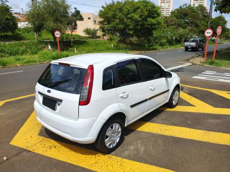 FORD Fiesta Hatch 1.0 4P, Foto 14