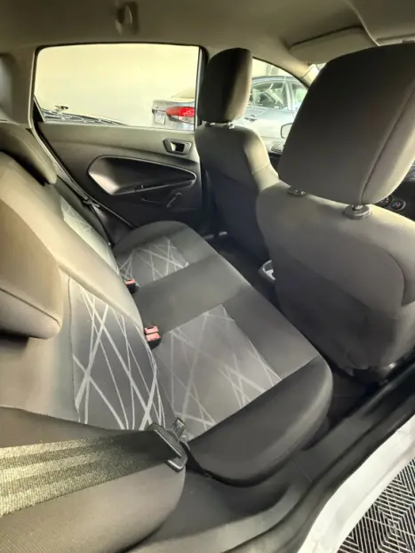 FORD Fiesta Hatch 1.5 16V 4P S FLEX, Foto 7