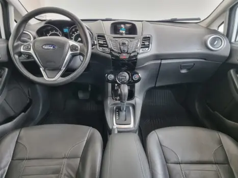 FORD Fiesta Hatch 1.6 4P FLEX TITANIUM POWERSHIFT AUTOM�TICO, Foto 2