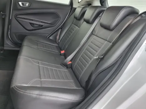 FORD Fiesta Hatch 1.6 4P FLEX TITANIUM POWERSHIFT AUTOM�TICO, Foto 3
