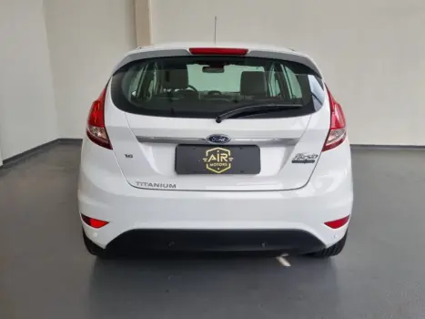 FORD Fiesta Hatch 1.6 4P FLEX TITANIUM POWERSHIFT AUTOM�TICO, Foto 7