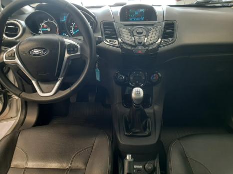 FORD Fiesta Hatch 1.6 16V 4P TITANIUM FLEX, Foto 2