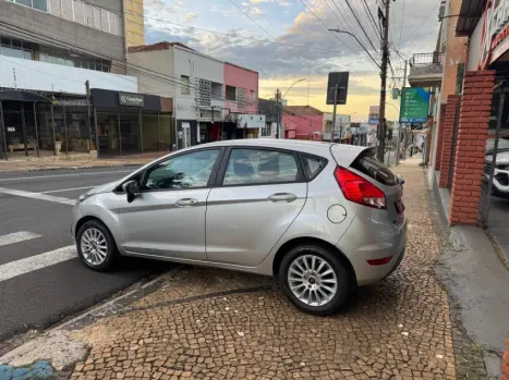 FORD Fiesta Hatch 1.5 16V 4P S FLEX, Foto 9