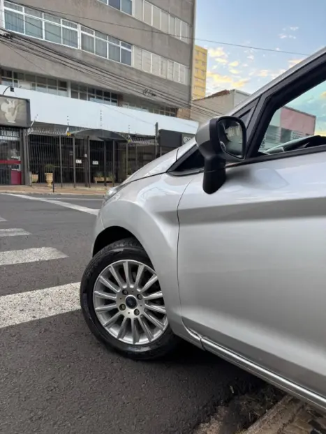 FORD Fiesta Hatch 1.5 16V 4P S FLEX, Foto 15