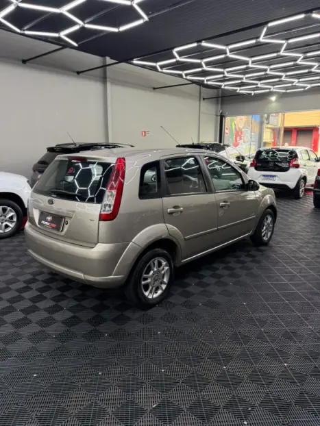 FORD Fiesta Hatch 1.6 4P FLEX, Foto 4