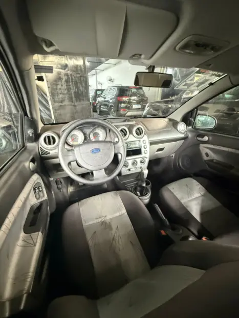 FORD Fiesta Hatch 1.6 4P FLEX, Foto 9