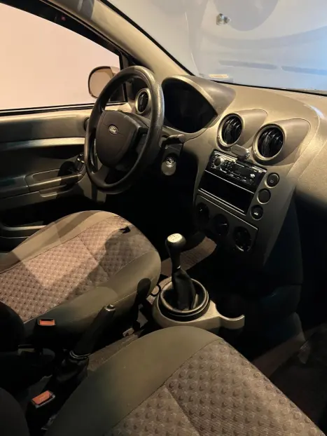 FORD Fiesta Hatch 1.0 4P FLEX, Foto 8