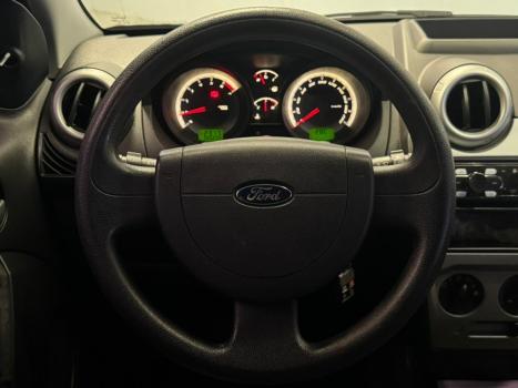 FORD Fiesta Hatch 1.6 CLASS, Foto 6