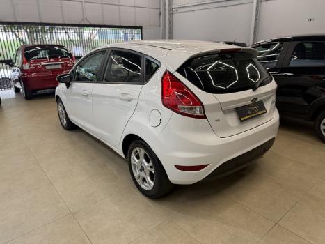 FORD Fiesta Hatch 1.6 16V 4P SEL, Foto 5
