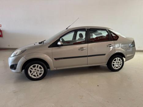 FORD Fiesta Sedan 1.6 4P FLEX, Foto 2
