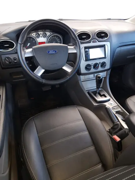 FORD Focus Hatch 2.0 16V 4P FLEX AUTOM�TICO, Foto 9