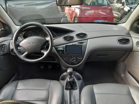 FORD Focus Sedan 1.8 16V 4P GLX, Foto 8
