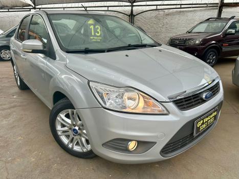 FORD Focus Sedan 2.0 16V 4P GLX FLEX, Foto 3