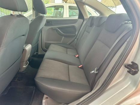 FORD Focus Sedan 2.0 16V 4P GLX FLEX, Foto 7