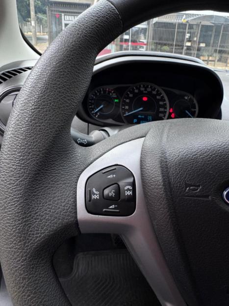FORD Ka Hatch 1.5 12V 4P FLEX TI-VCT SE PLUS AUTOMÁTICO, Foto 18 FORD Ka Hatch 1.5 12V 4P FLEX TI-VCT SE PLUS AUTOMÁTICO, Foto 18