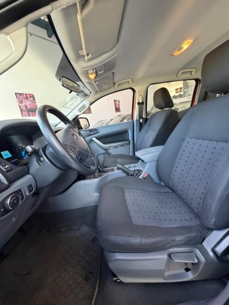 FORD Ranger 2.0 4P TURBO DIESEL XLS 4X4 CABINE DUPLA AUTOM�TICO, Foto 11