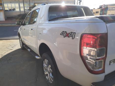 FORD Ranger 3.2 20V CABINE DUPLA 4X4 LIMITED PLUS TURBO DIESEL AUTOMTICO, Foto 4